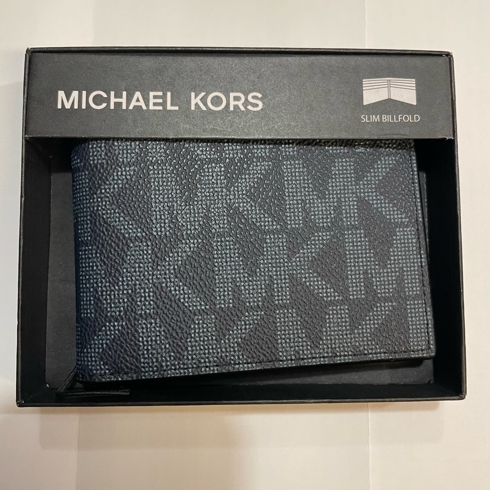 Michael Kors Jet Set Mens Billfold Wallet (Blue)